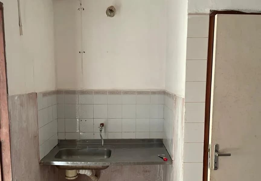 LOCAL COMERCIAL DE 100M2