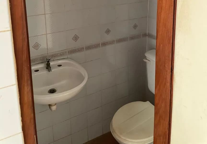 LOCAL COMERCIAL DE 100M2