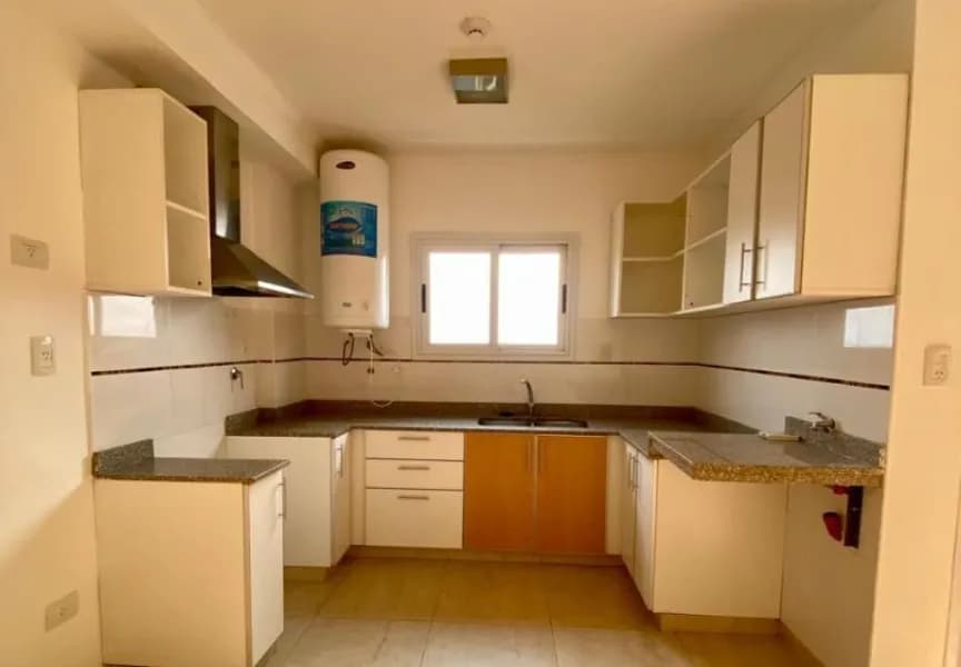 PUERTA REAL: UN DORMITORIO